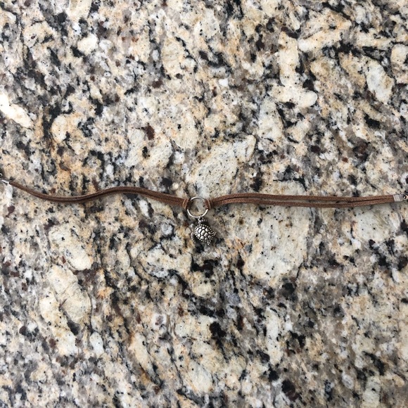 8 Chocker Necklaces - Picture 3 of 8